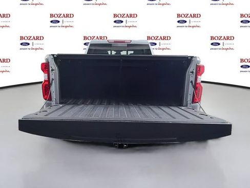 Used 2024 Chevrolet Silverado 1500 LT Trail Boss w/ LT Trail Boss Premium Package AWD/4WD image 32