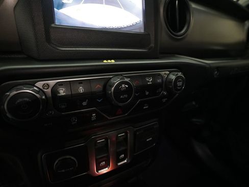 Used 2021 Jeep Wrangler Sport AWD/4WD image 20