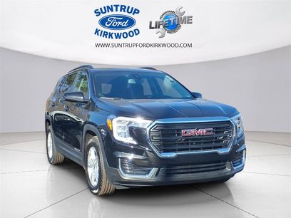 Used 2024 GMC Terrain SLE w/ Driver Convenience Package