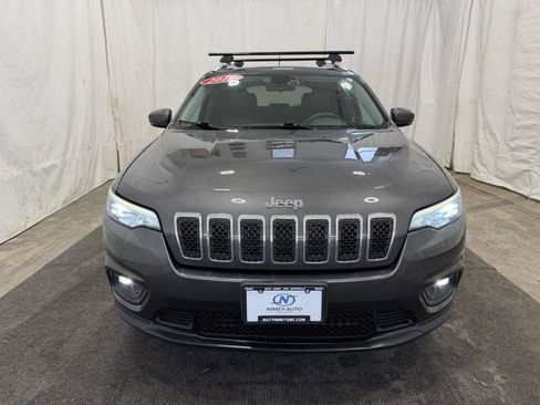 Used 2019 Jeep Cherokee Latitude Plus w/ Cold Weather Group AWD/4WD image 7