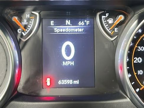 Used 2021 Jeep Wrangler Sport AWD/4WD image 18