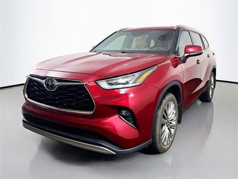 Used 2020 Toyota Highlander Platinum image 5