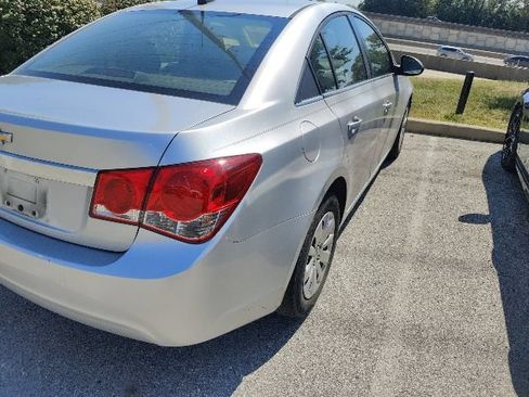 Used 2011 Chevrolet Cruze LS w/ Connectivity Package FWD image 12