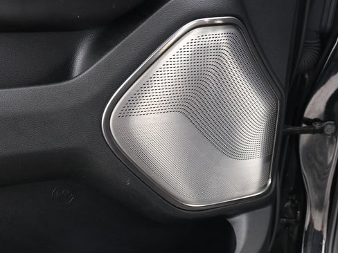 Used 2020 RAM 1500 Limited w/ Black Appearance Package RWD image 27