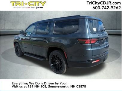 New 2025 Jeep Wagoneer Series II w/ Convenience Group I