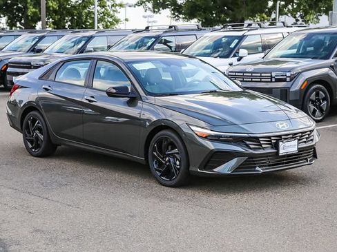 New 2026 Hyundai Elantra Sport FWD image 6