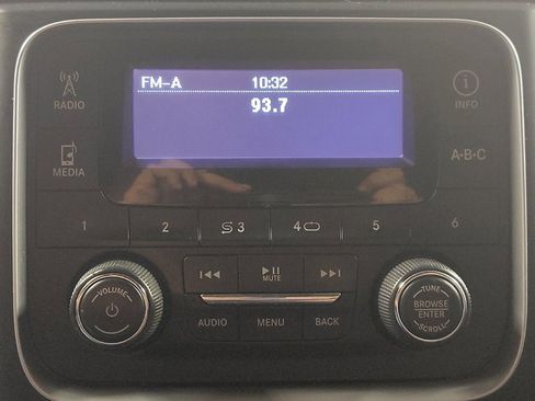 Used 2015 RAM 1500 Express AWD/4WD image 25