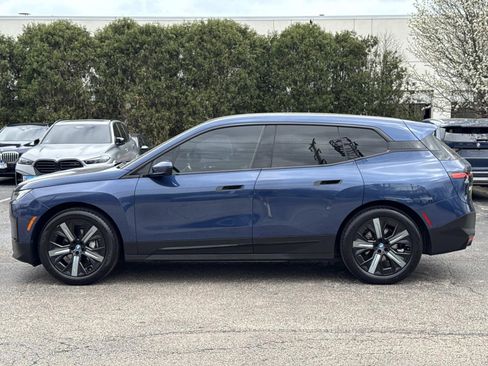 Certified 2022 BMW iX xDrive50 w/ Premium Package AWD/4WD image 8