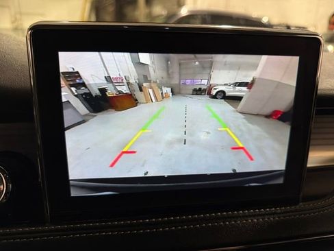 Certified 2022 Lincoln Corsair AWD w/ Equipment Group 101A image 25