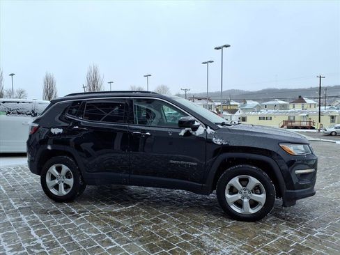 Used 2020 Jeep Compass Latitude w/ Cold Weather Group image 5