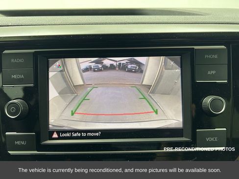 Used 2022 Volkswagen Taos S image 18