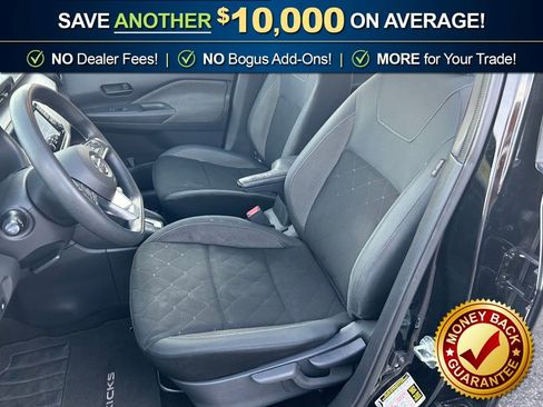 Used 2020 Nissan Kicks S image 13