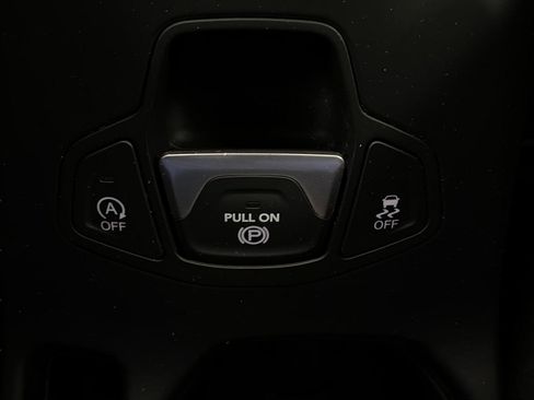 Used 2023 Jeep Renegade Latitude AWD/4WD image 26
