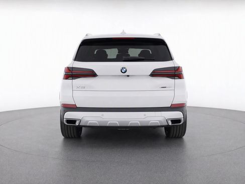 Certified 2024 BMW X5 sDrive40i w/ Premium Package RWD image 5