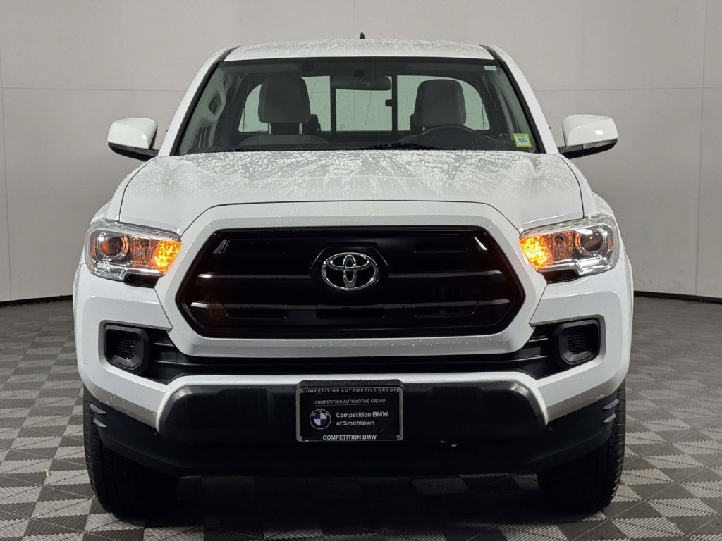Used 2017 Toyota Tacoma SR w/ SR Convenience Package AWD/4WD image 6