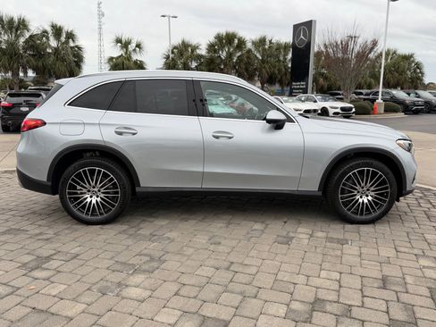 New 2026 Mercedes-Benz GLC 300 GLC 300 image 8