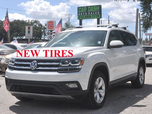 Used 2018 Volkswagen Atlas SE FWD image 2
