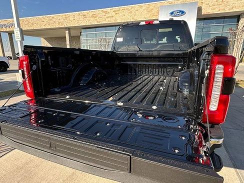 New 2026 Ford F250 Lariat w/ Tremor Off-Road Package image 25