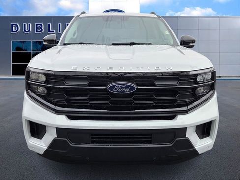 New 2026 Ford Expedition Active image 2