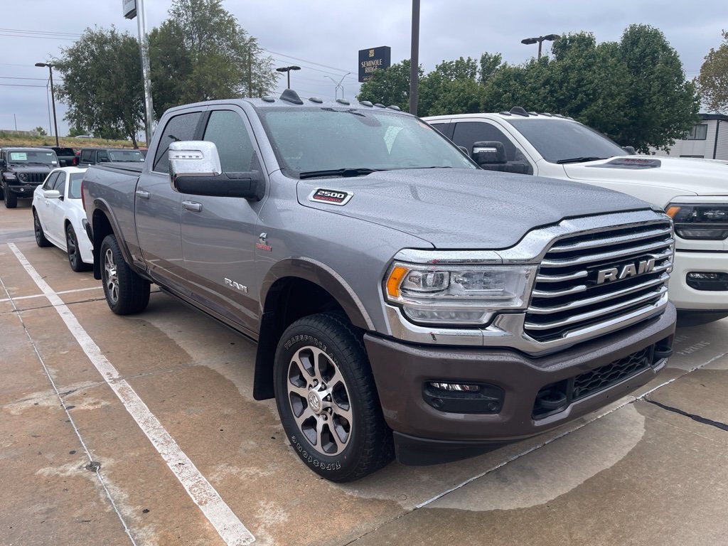 Used 2024 RAM 2500 Limited AWD/4WD image 2