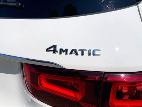 Certified 2022 Mercedes-Benz GLB 250 4MATIC image 31