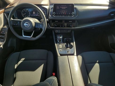Used 2023 Nissan Rogue S image 17