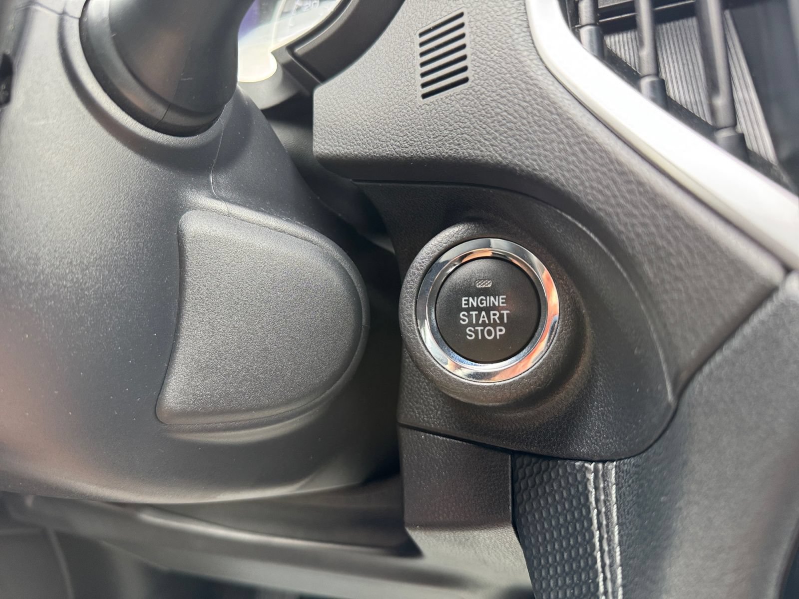 Used 2024 Subaru Forester Limited AWD/4WD image 7