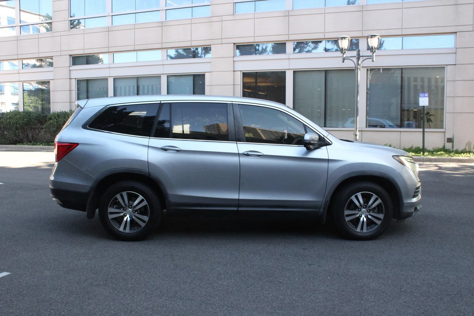 Used 2016 Honda Pilot EX-L image 6