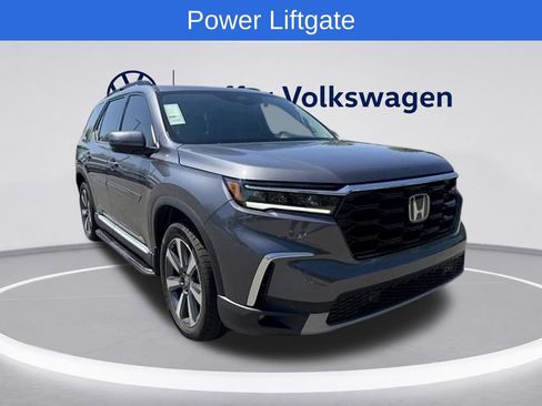 Used 2025 Honda Pilot Touring image 7