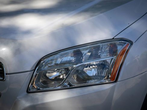 Used 2015 Chevrolet Trax LTZ FWD image 7