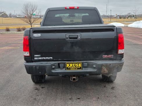 Used 2010 GMC Sierra 1500 Denali image 4