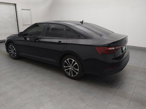 Used 2025 Volkswagen Jetta Sport image 3