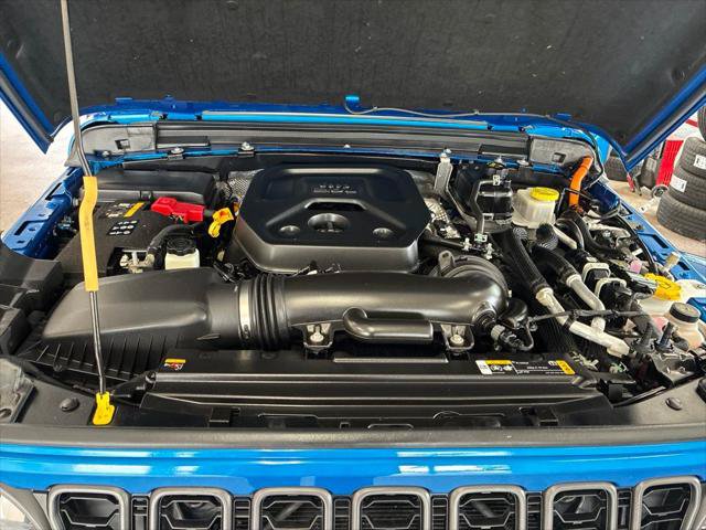 Certified 2024 Jeep Wrangler Unlimited w/ Convenience Group AWD/4WD image 44