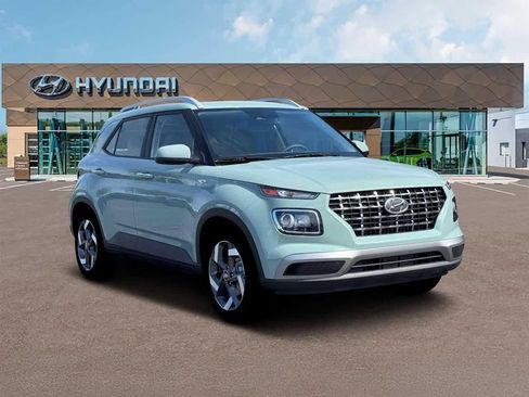 New 2026 Hyundai Venue SEL image 11