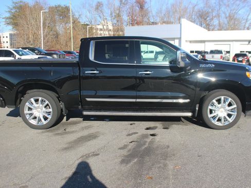 Used 2024 Chevrolet Silverado 1500 High Country w/ High Country Premium Package image 8