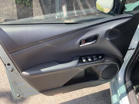 Used 2019 Toyota Prius XLE FWD image 17