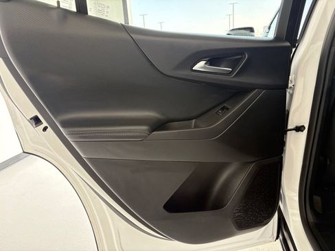 Used 2025 Chevrolet Equinox LT AWD/4WD image 28