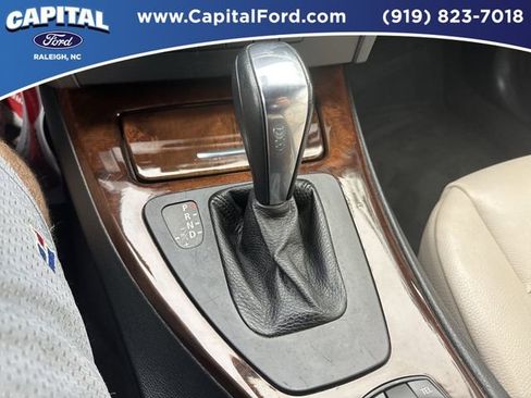 Used 2013 BMW 328i Convertible image 28