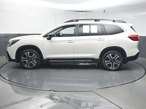 Used 2025 Subaru Ascent Limited w/ Popular Package #1 AWD/4WD image 5