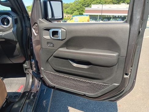 Used 2021 Jeep Wrangler Rubicon AWD/4WD image 17