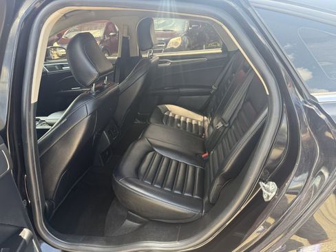 Used 2020 Ford Fusion SEL image 16