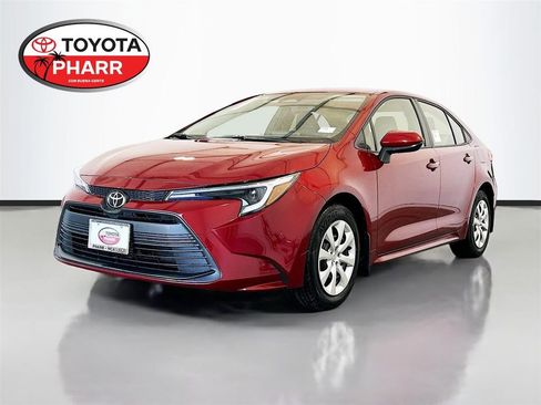 Used 2026 Toyota Corolla LE image 1
