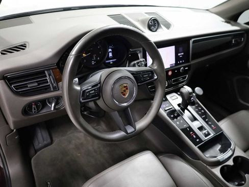 Used 2023 Porsche Macan Turbo AWD/4WD image 4