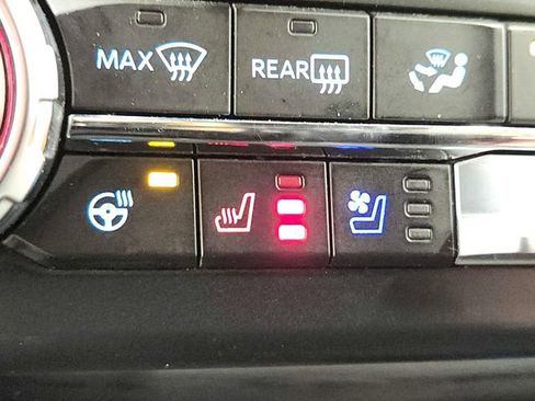 Used 2023 Ford F250 Lariat w/ Chrome Package image 26