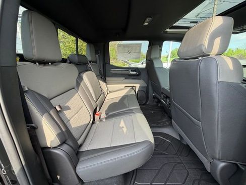 New 2026 Chevrolet Silverado 1500 ZR2 AWD/4WD image 39