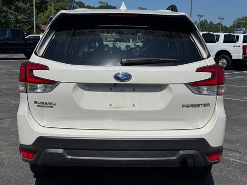 Used 2022 Subaru Forester Premium AWD/4WD image 6