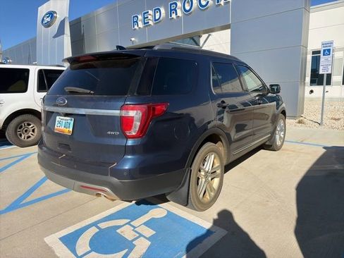 Used 2017 Ford Explorer XLT w/ Equipment Group 202A image 2
