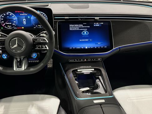 New 2026 Mercedes-Benz E 53 AMG e 4MATIC Sedan image 17