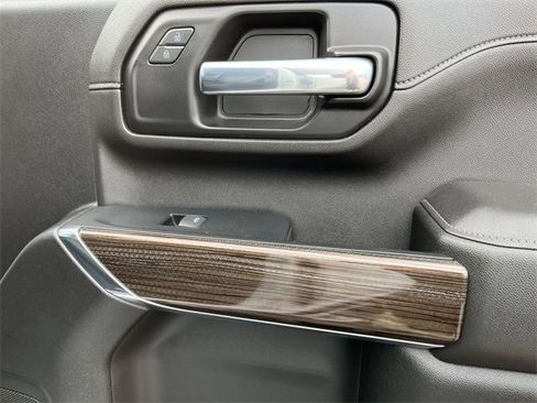 Used 2023 Chevrolet Silverado 2500 LT w/ Convenience Package image 22