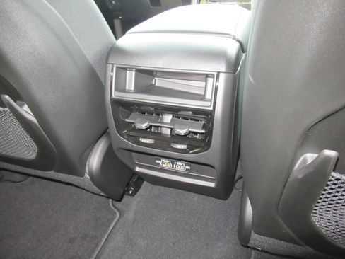 New 2026 Jeep Grand Cherokee Laredo w/ MOPAR Finishing Package RWD image 27